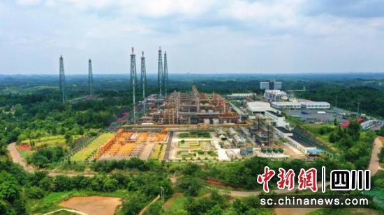 国内最大海相碳酸盐岩整装气藏产气突破700亿方